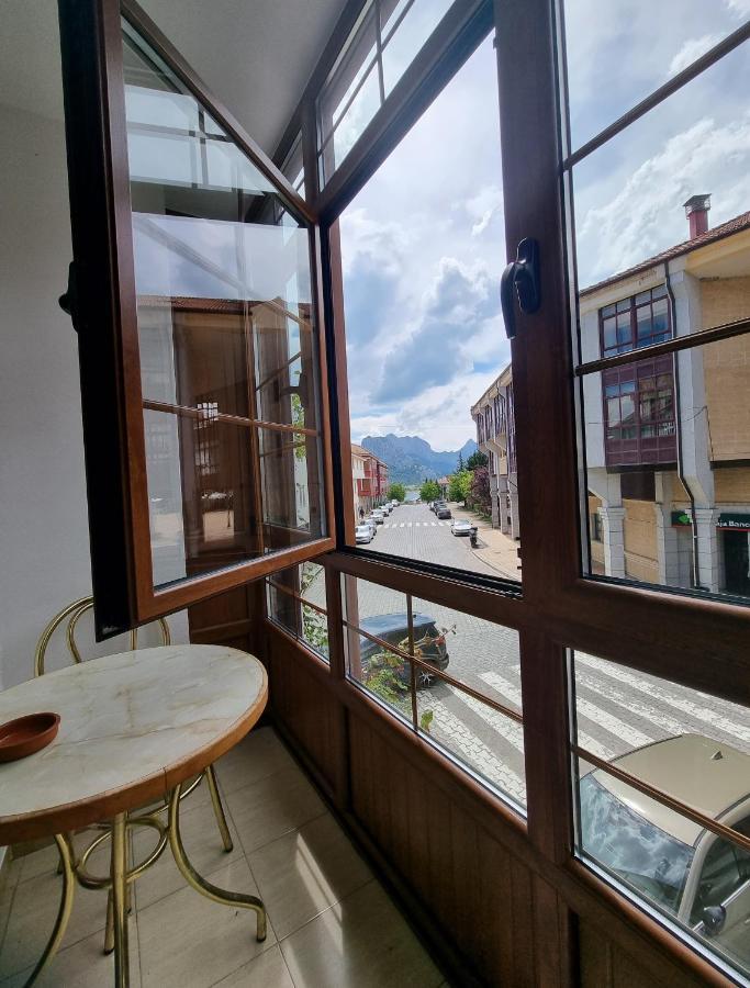Hostal Sainz Riaño Exterior foto